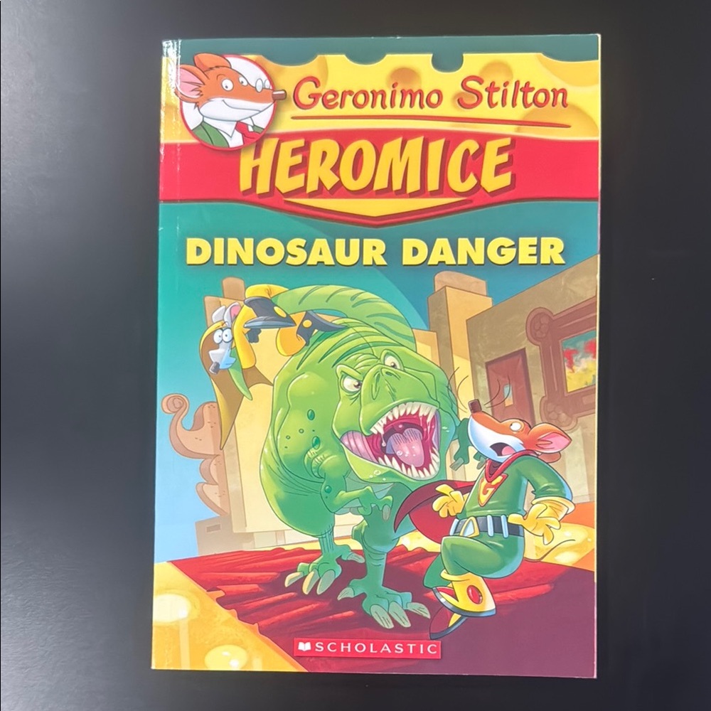 Geronimo Stilton Heromice #6: Dinosaur Danger - Scholastic Paperback Novel